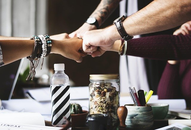 Best AI Project Management Tools 2026: Monday AI vs Asana Intelligence vs ClickUp Brain vs Wrike vs Linear - Illustration