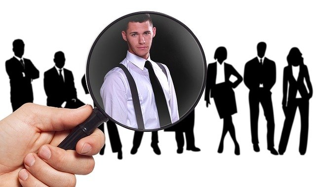 Best AI Recruiting and Hiring Tools 2026: HireVue vs Eightfold vs Phenom vs Paradox vs Beamery - Illustration