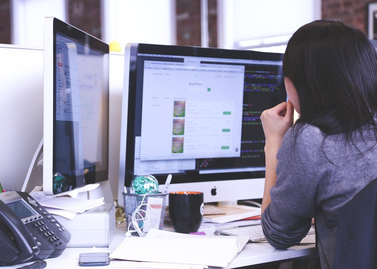 Business pricing comparison and subscription plans