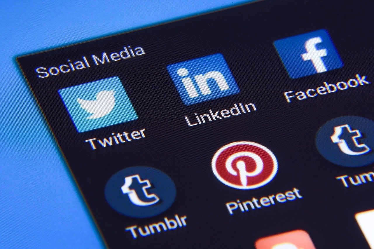 Best AI Social Media Management Tools 2026: Scheduling & Analytics - illustration 1