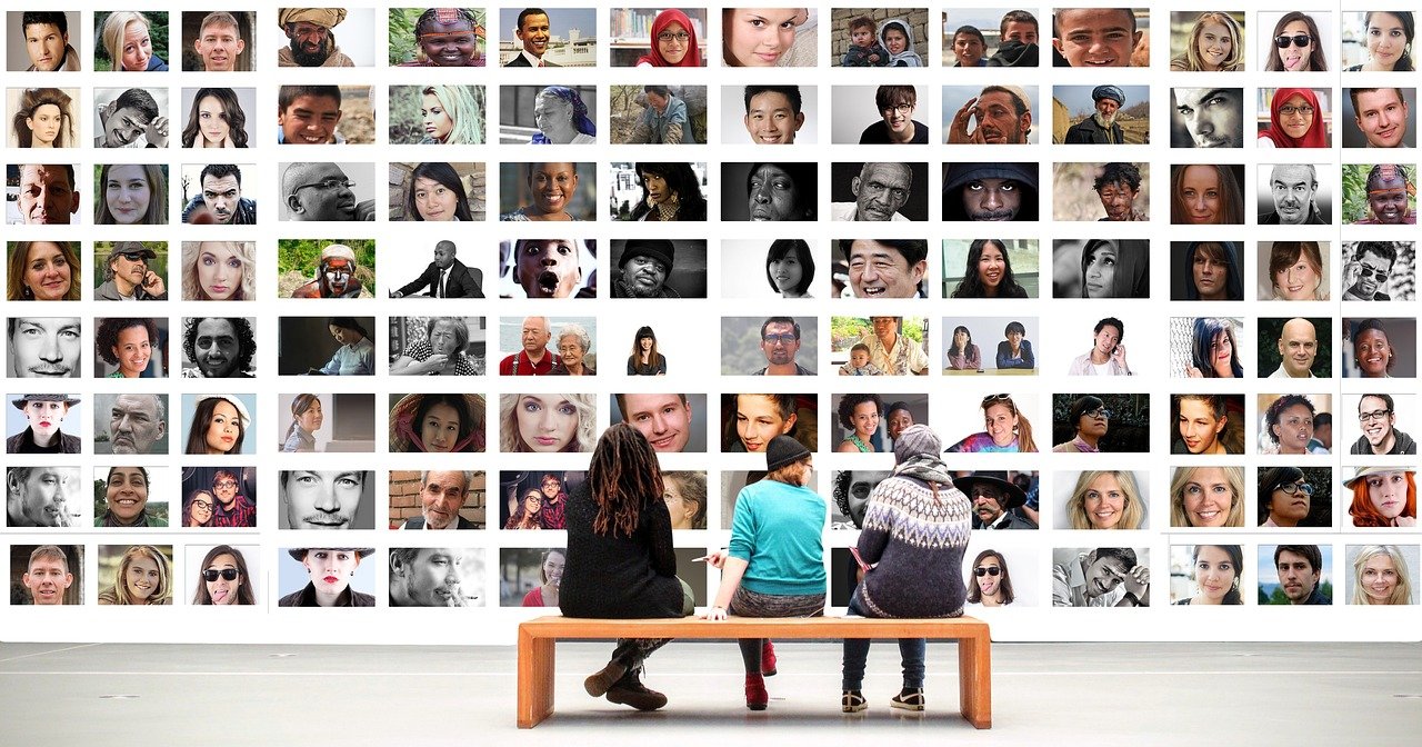 Feedly AI content curation with Leo assistant