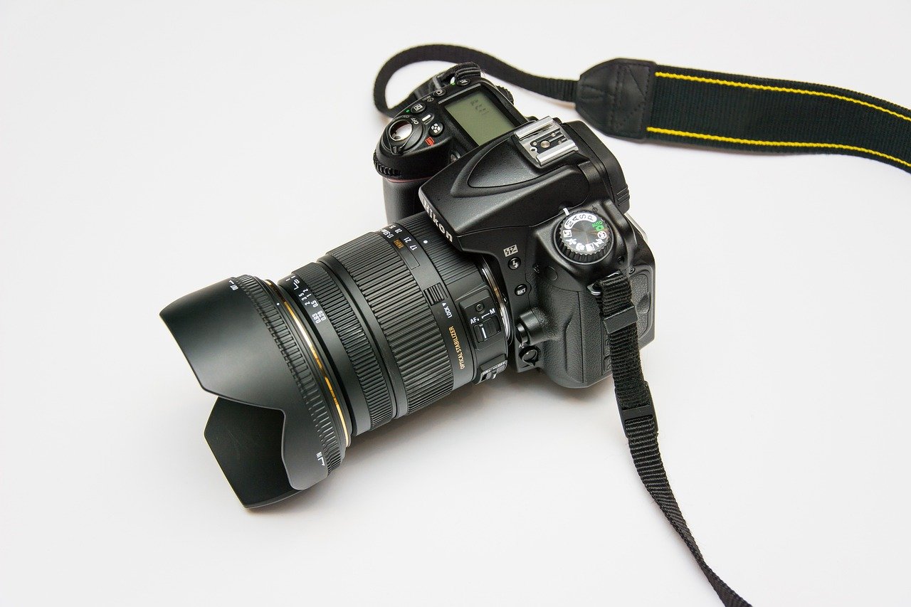 Comparison table of AI photography tools and their capabilities